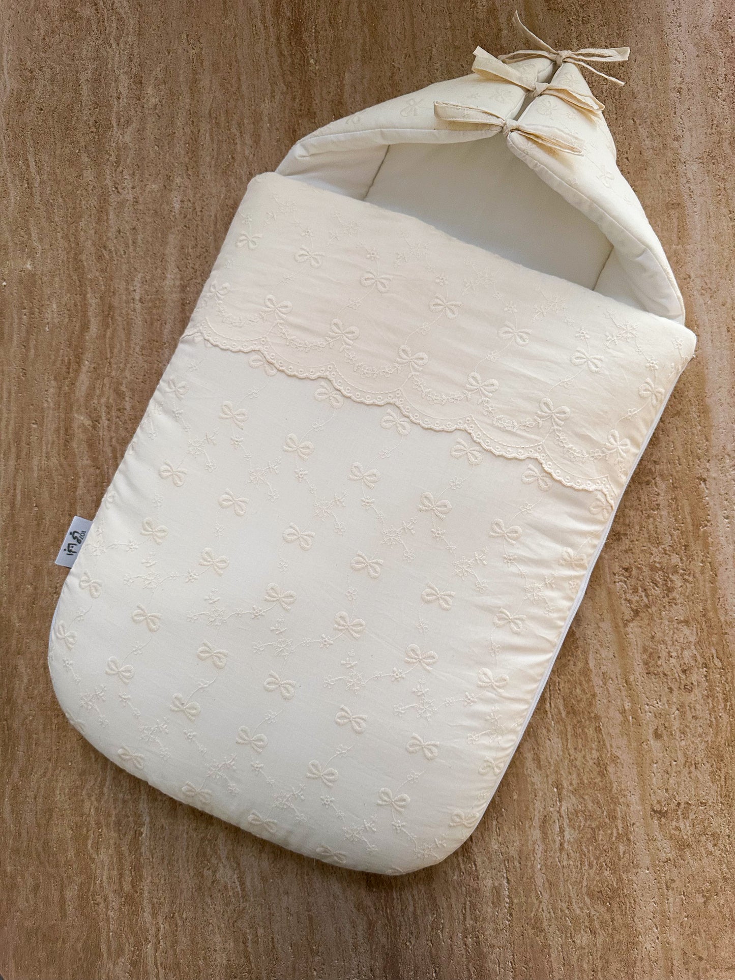 Bow sleeping bag