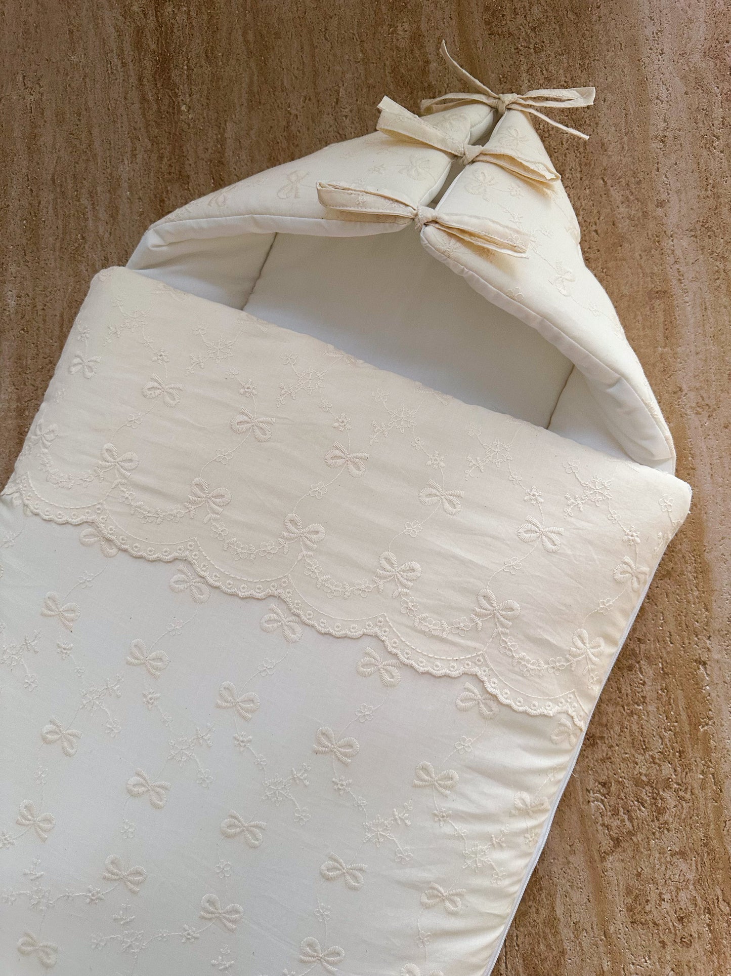 Bow sleeping bag