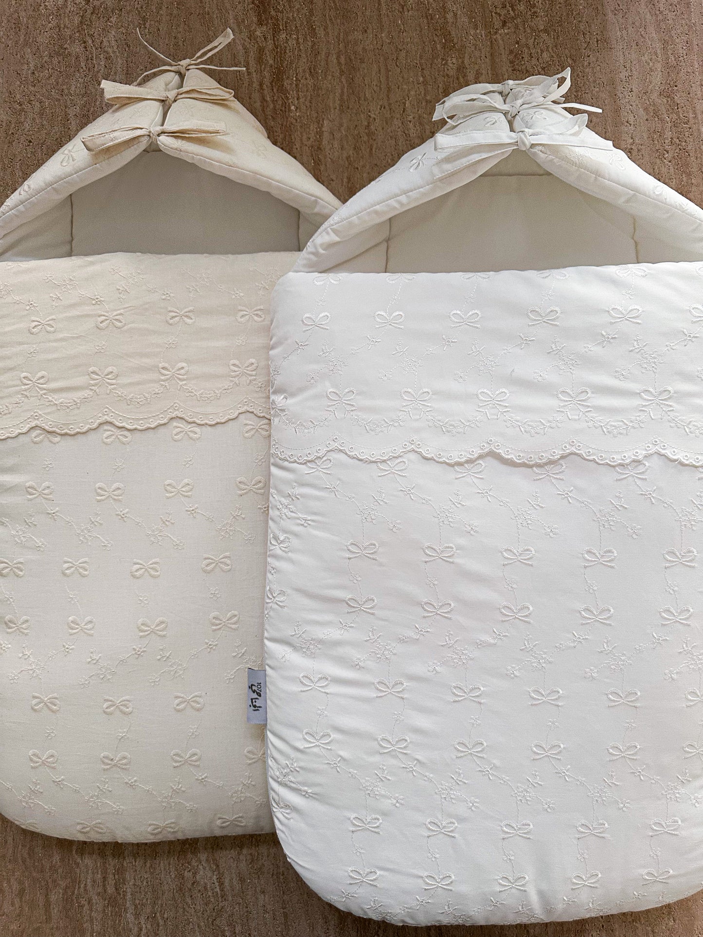 Bow sleeping bag