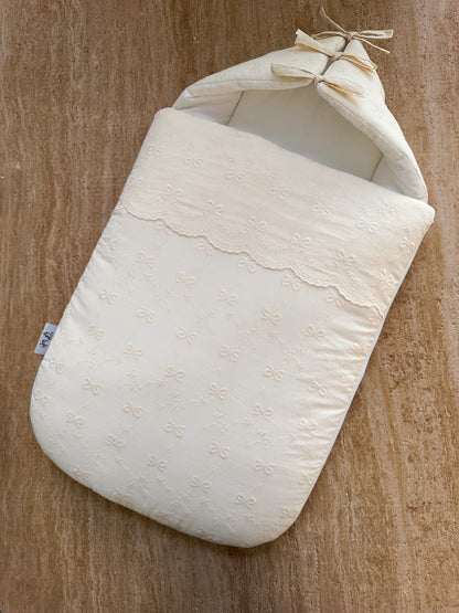 Bow sleeping bag