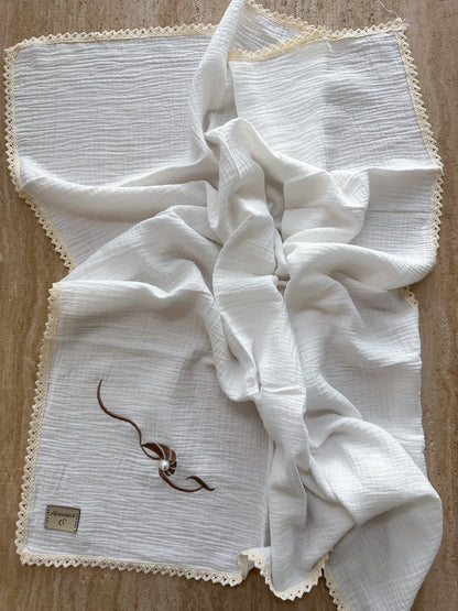 غطاء باسم حصه