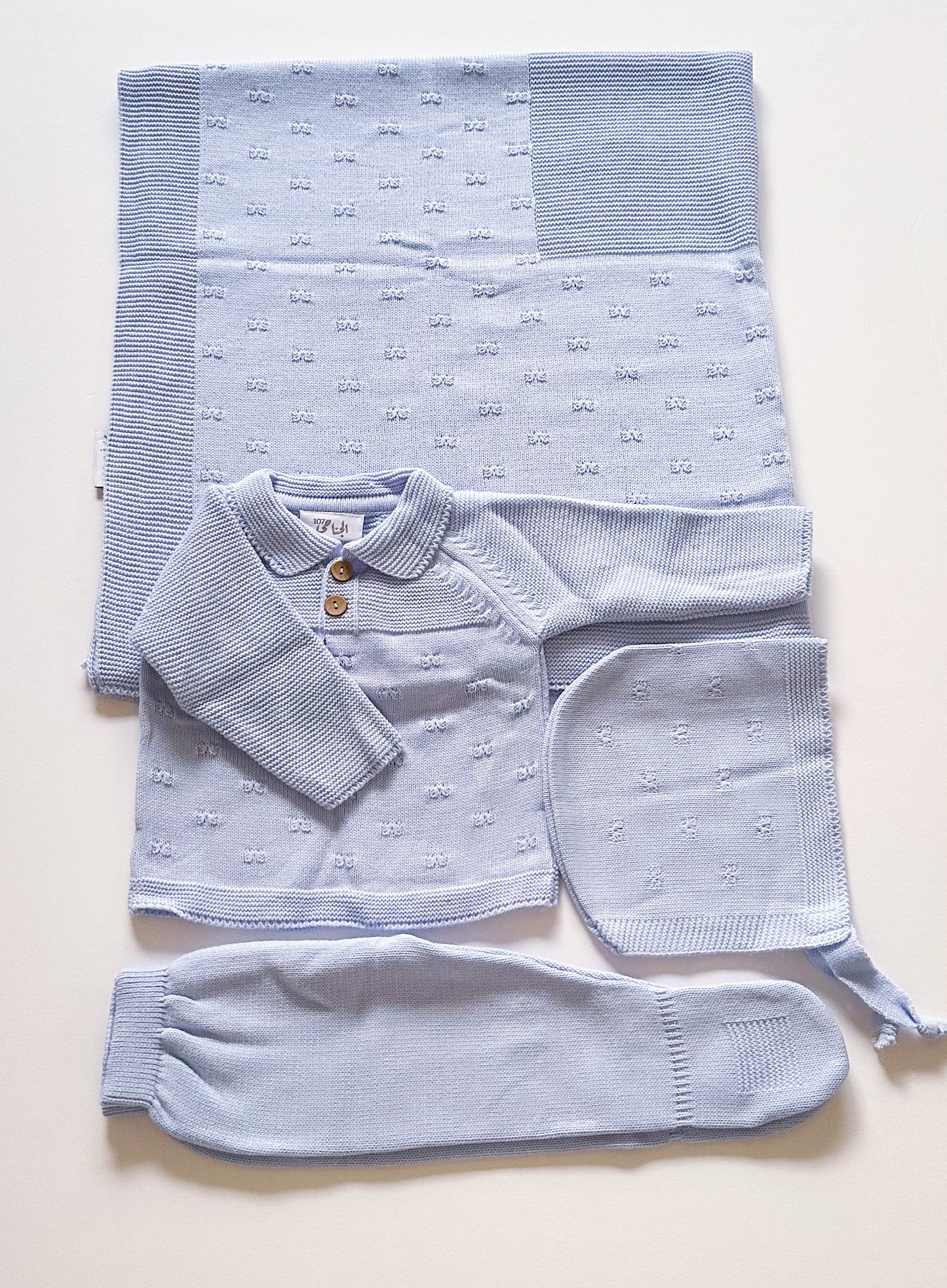 طقم المواليد