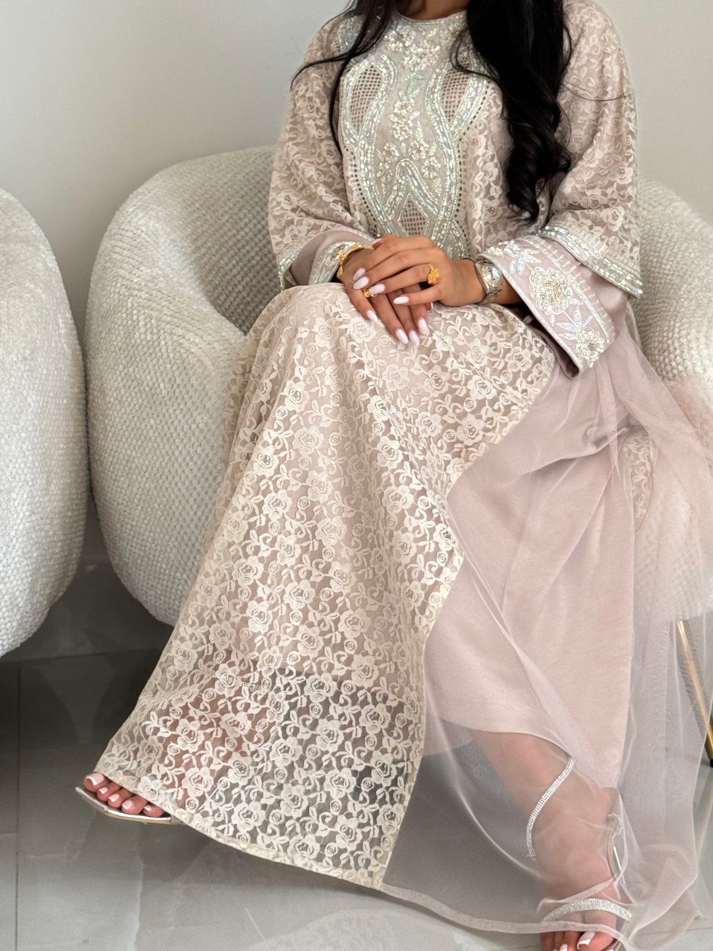 (الشيلة هدية)B